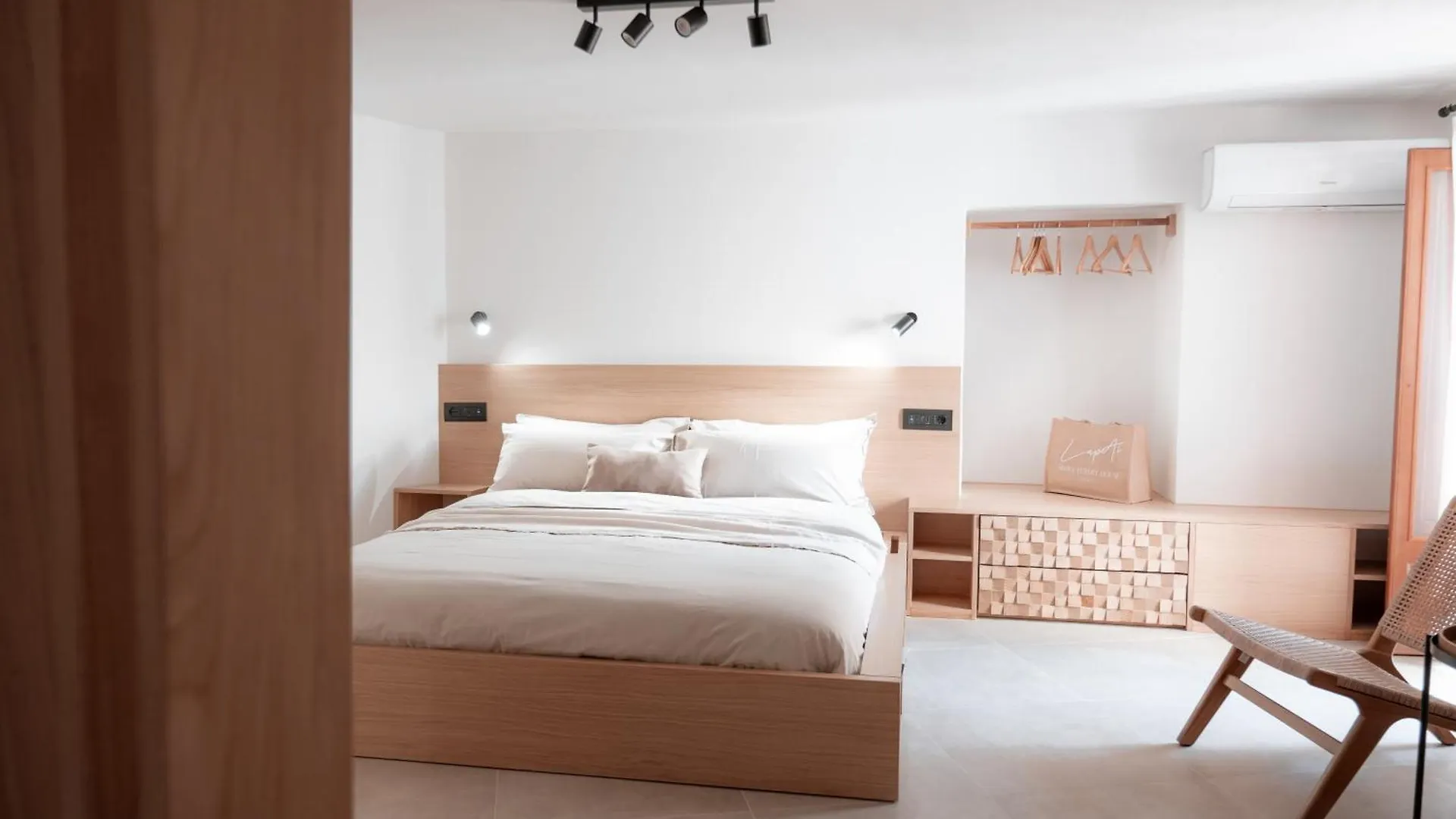 La Peti Small Luxury House Cefalu Italy
